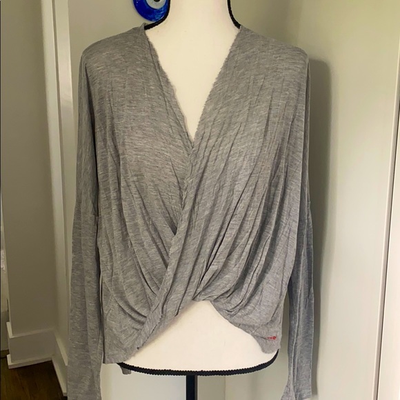 Peace Love World Sweaters - ☮️ ❤️ 🌎 Ladies twist front cardigan. Size M